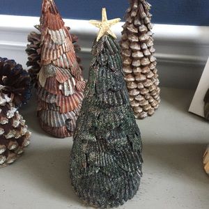 Glitter seashell Christmas tree centerpiece